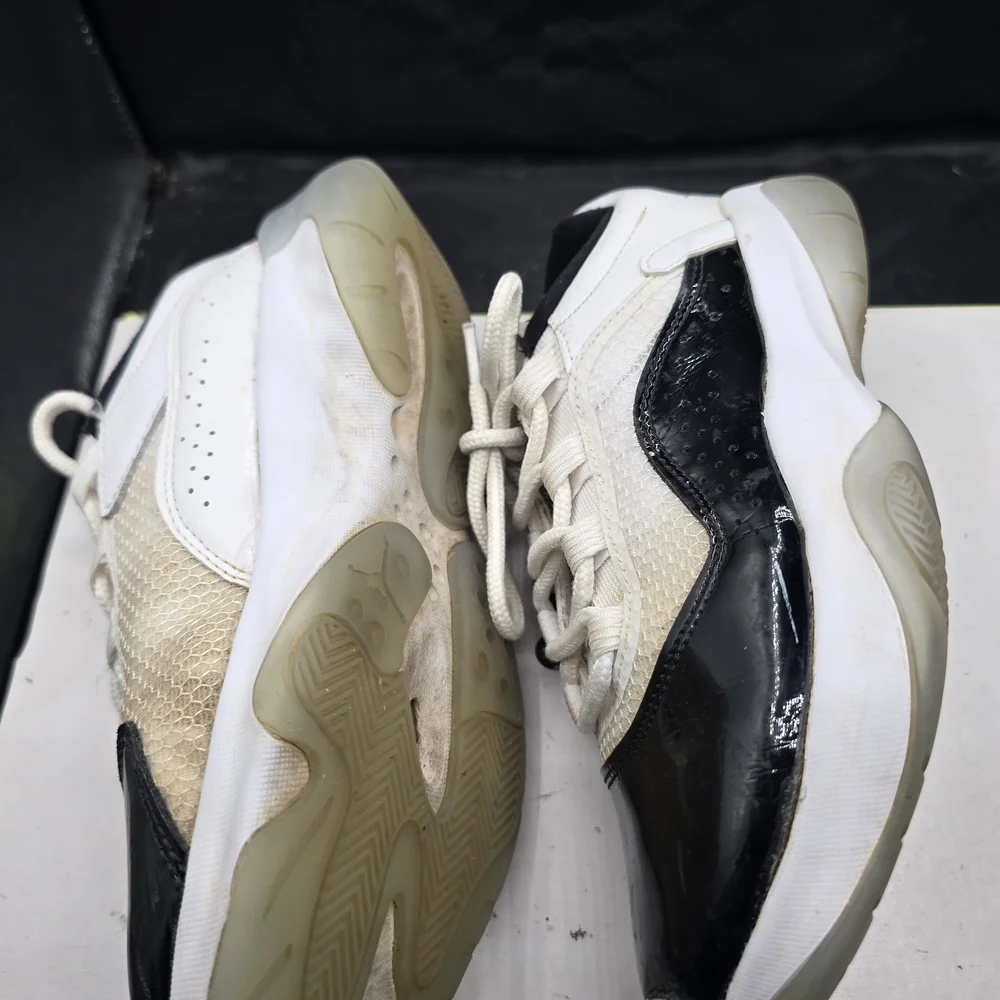 Nike Black‎ and White Kids Sneakers